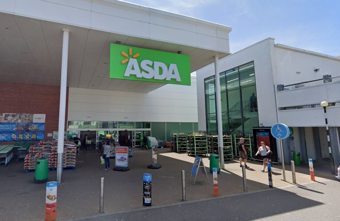 Man's body found at Poole supermarket